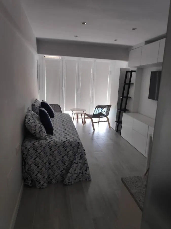 Beach Palace Apartamento Primera Linea De Mar Apartment Platja d'Aro 0*,  Spain