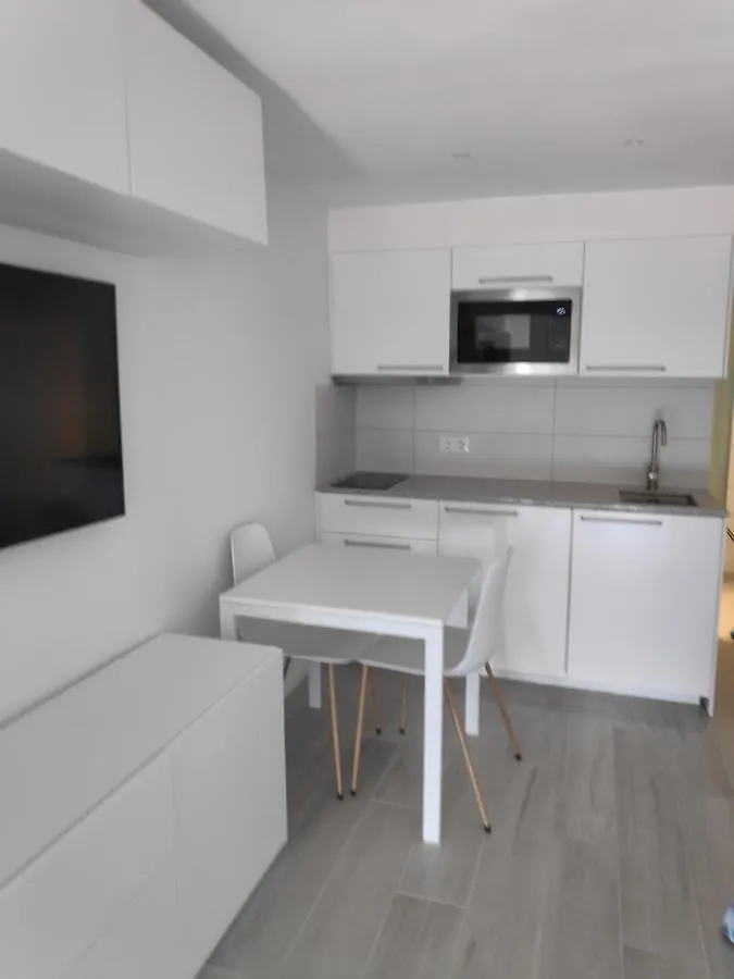 Beach Palace Apartamento Primera Linea De Mar Apartment Platja d'Aro Spain